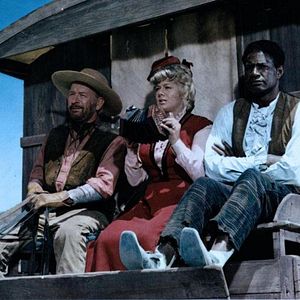 Bilder Mit eisernen Fäusten