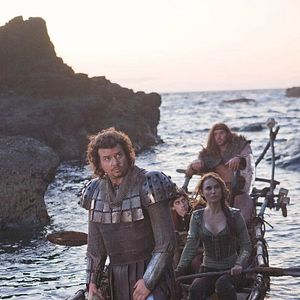 Bilder Your Highness - Schwerter, Joints und scharfe Bräute