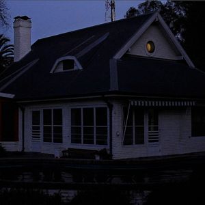 Bilder La inviolabilidad del domicilio se basa en el hombre que aparece empunando un hacha