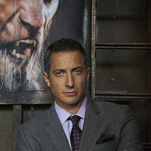 Bilder Sasha Roiz