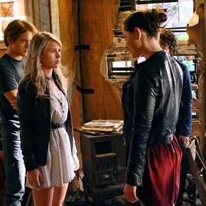 Bilder Phoebe Tonkin