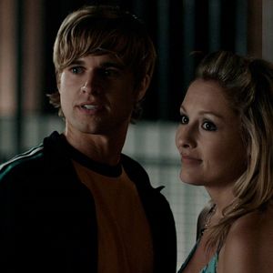 Bilder To Save a Life