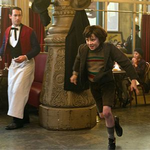 Bilder Asa Butterfield