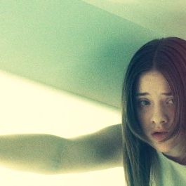 Bilder Beyond The Black Rainbow