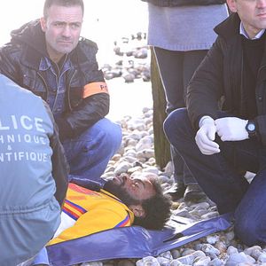 Bilder Deux flics sur les docks