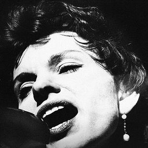 Bilder Sing! Inge, sing! - Der zerbrochene Traum der Inge Brandenburg