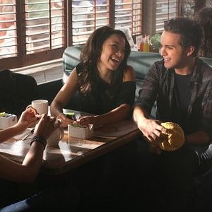 Bilder Phoebe Tonkin