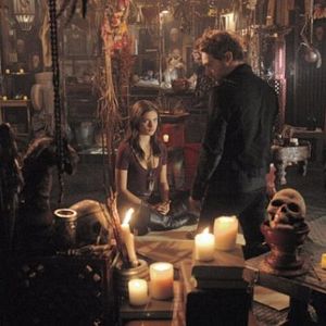 Bilder Phoebe Tonkin