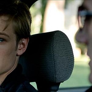 Bilder All Superheroes Must Die