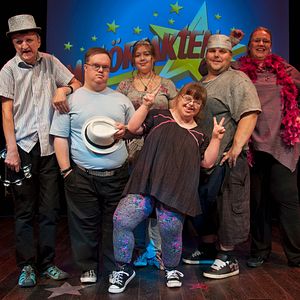 Bilder Die Kunst, sich die Schuhe zu binden