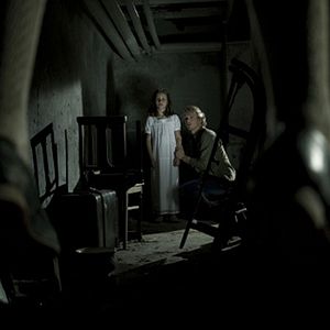 Bilder Two Eyes Staring - Der Tod ist kein Kinderspiel