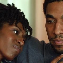 Bilder Exit Strategy: An Un-Romantic Comedy