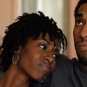 Bilder Exit Strategy: An Un-Romantic Comedy