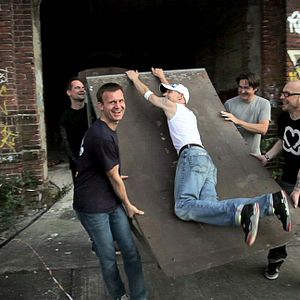 Bilder This Ain't California