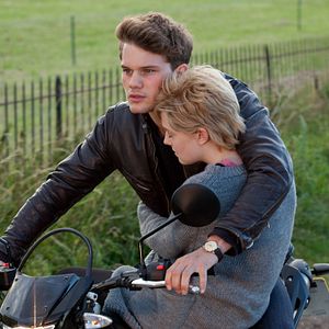 Bilder Jeremy Irvine