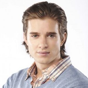 Bilder Drew Van Acker