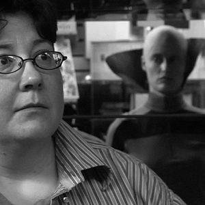 Bilder Codependent Lesbian Space Alien Seeks Same