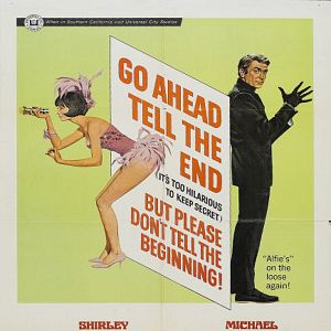 Bilder Das Mädchen aus der Cherry-Bar