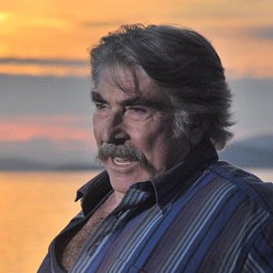 Bilder İki Yaka Bir İsmail