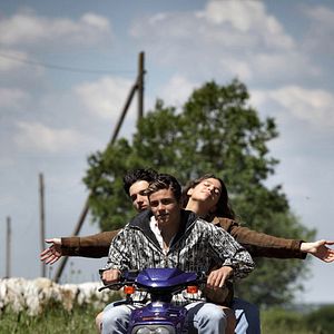 Bilder Il paese delle spose infelici