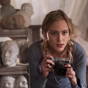 Bilder Nora Arnezeder