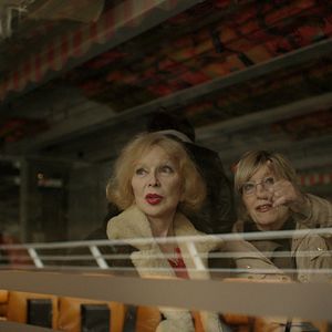 Bilder I Am a Woman Now