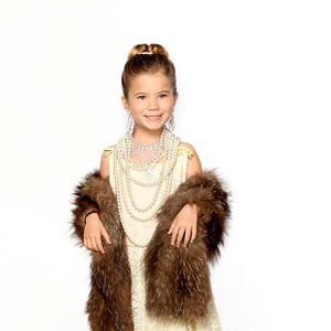 Bilder How To Live With Your Parents (For The Rest of Your Life)