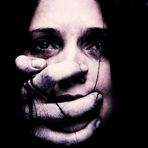 Bilder Apparition - Dunkle Erscheinung