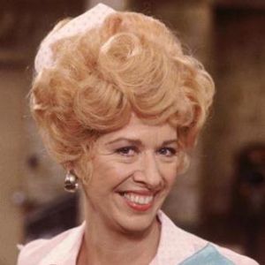 Bilder Polly Holliday