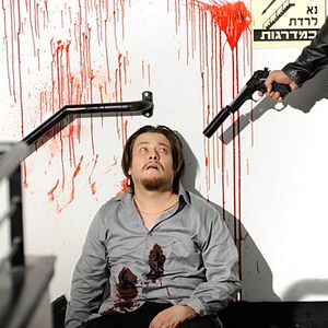 Bilder The Money - Jeder bezahlt seinen Preis!