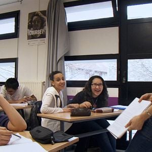 Bilder Tempête sous un crâne