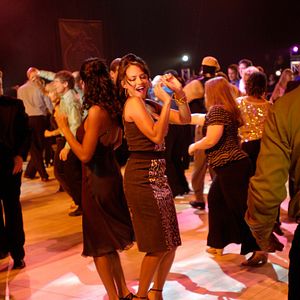 Bilder Love N' Dancing