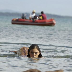 Bilder Phoebe Tonkin