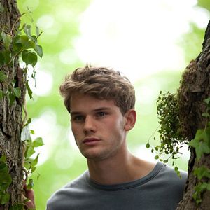 Bilder Jeremy Irvine