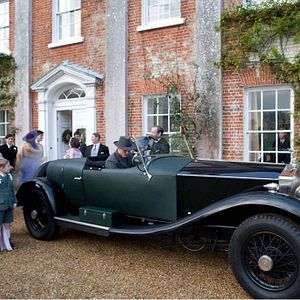 Bilder Cheerful Weather for the Wedding