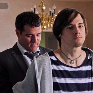 Bilder Betrayed at 17