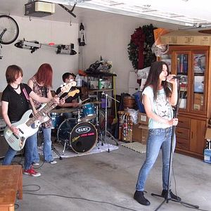 Bilder Dropping Evil