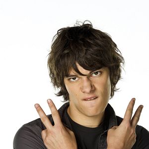 Bilder Devon Bostick