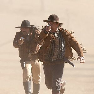 Bilder Heathens and Thieves - Das Glück ist mit dem Bösen