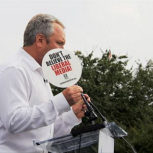 Bilder Hating Breitbart