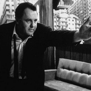 Bilder Hände über der Stadt