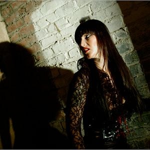 Bilder All About Evil