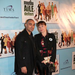 Bilder Glückliches Familienalbum