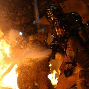 Bilder The Tower - Tödliches Inferno