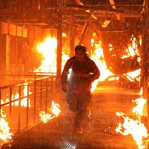 Bilder The Tower - Tödliches Inferno