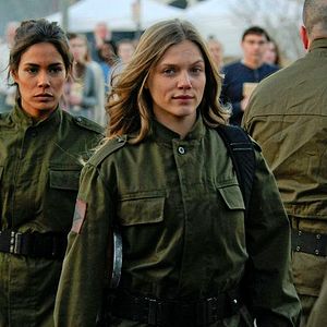 Bilder Tracy Spiridakos