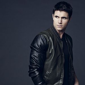 Bilder Robbie Amell