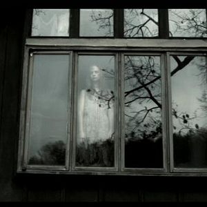 Bilder House Hunting - Nur wer tötet kann überleben