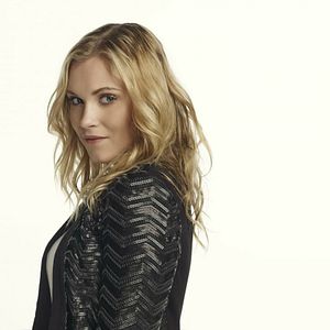Bilder Eliza Taylor
