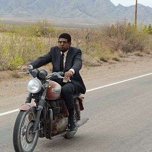 Bilder Two Men in Town